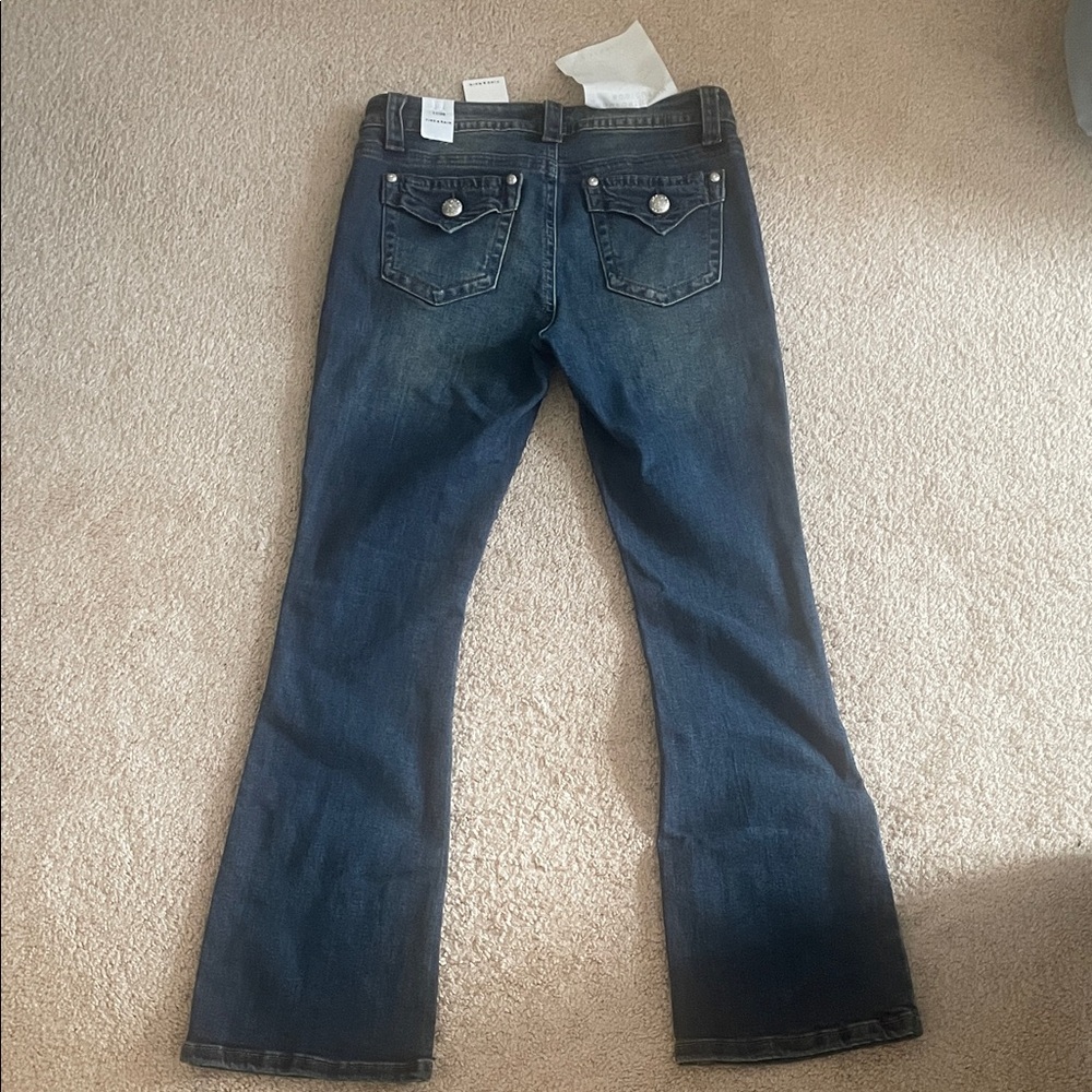 Women's Dark Indigo Flare Jeans - Unbranded - Picture 5 of 10